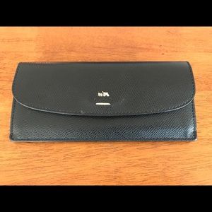 Coach wallet, missing hardware